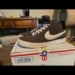 Nike Blazers size 8.5